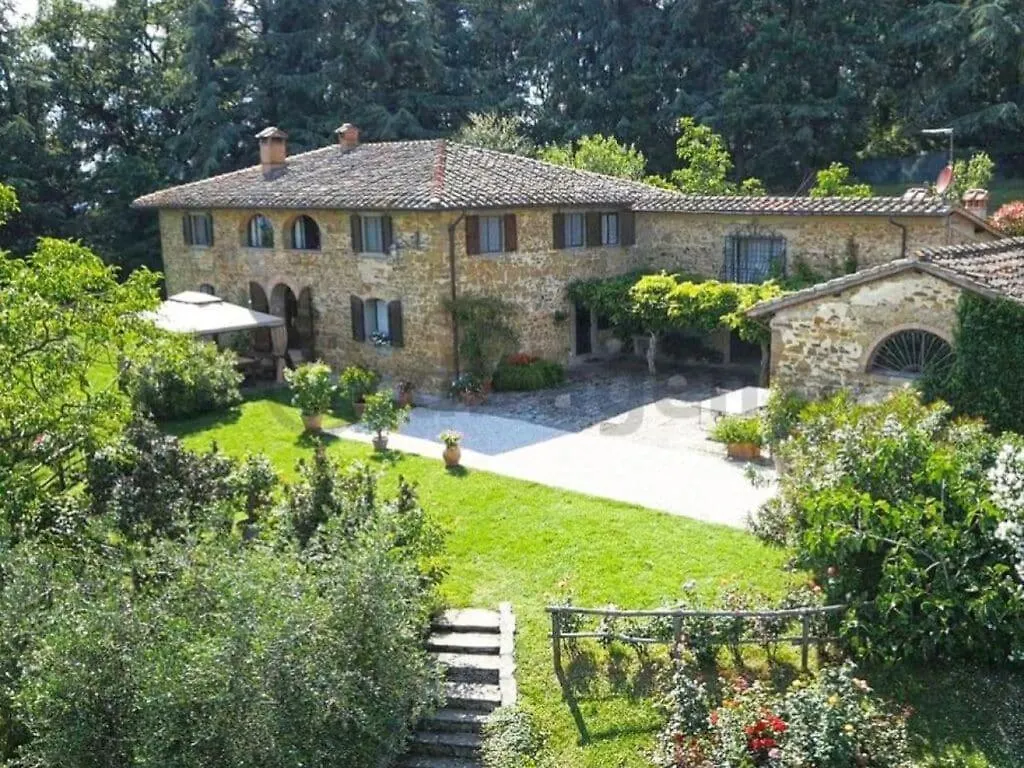 Country House For Up To 18 People Luco Mugello Italy